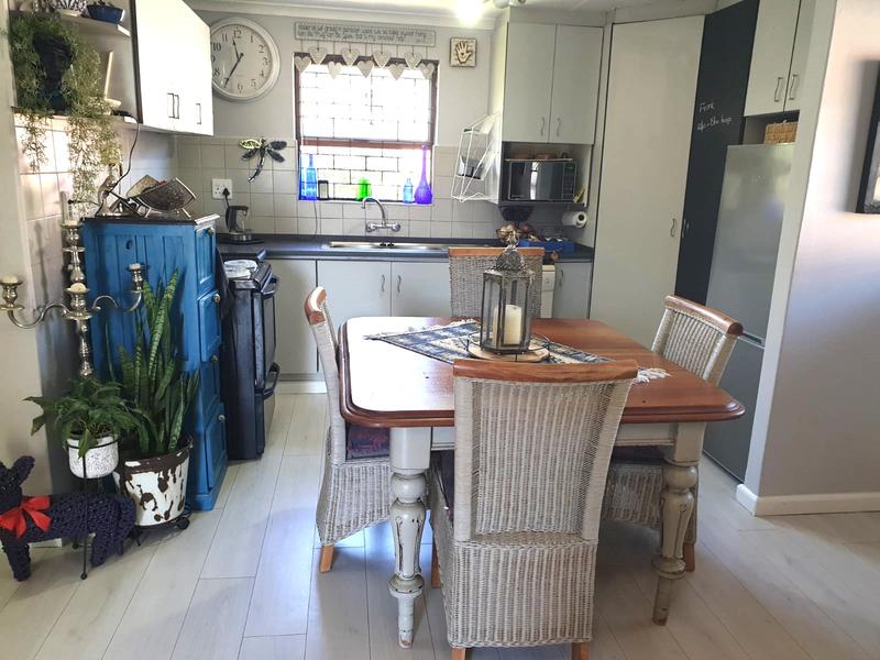 2 Bedroom Property for Sale in Gordons Bay Western Cape